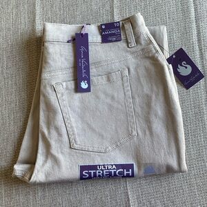 NWT Gloria Vanderbilt Amanda Jeans